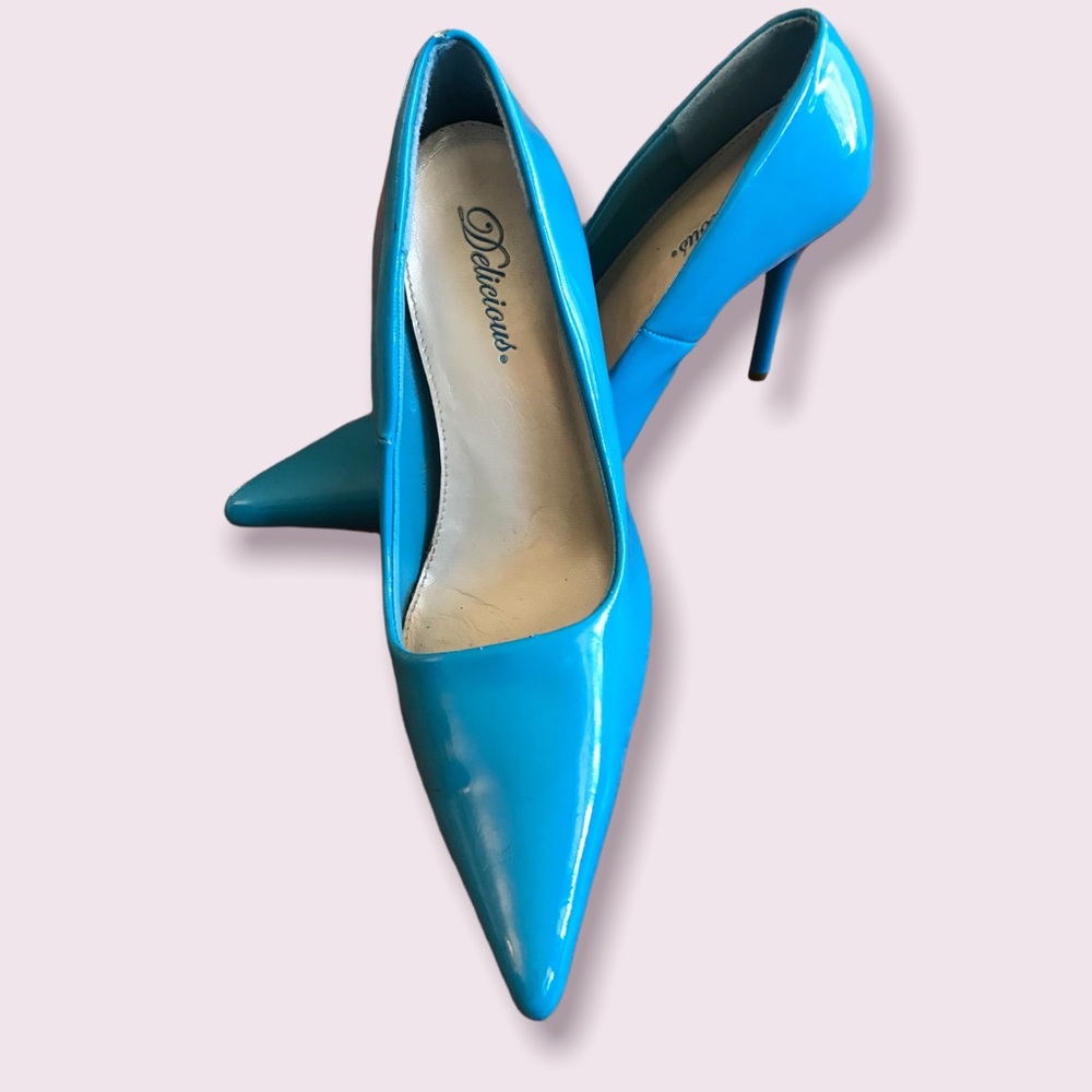 Delicious pumps, size 8